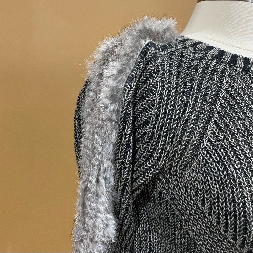 Nicole Miller Gray Crew Neck Sweater - Picture 9 of 10